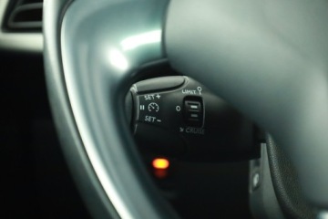 DS 3 Hatchback Facelifting 2016 1.2 PureTech 130KM 2016 DS 3 1.2 PureTech, Salon Polska, Serwis ASO, zdjęcie 17