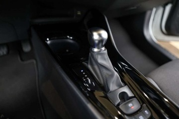 Toyota C-HR I Crossover Facelifting 2.0 Hybrid Dynamic Force 184KM 2023 Toyota C-HR 2.0 Hybrid Style 2.0 Hybryda 184KM, zdjęcie 10