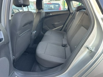 Opel Astra J Sedan 1.6 CDTI ecoFLEX 110KM 2015 Opel Astra Nawigacja/ Zamiana/ Kredyt, zdjęcie 20