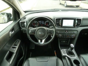 Kia Sportage IV SUV 1.6 GDI 132KM 2017 Kia Sportage NAWIGACJAPARKTRONICKAMERA COFANIASKORYZADBANAGWARACJA, zdjęcie 10