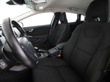 Volvo V40 II Hatchback Facelifting 2.0 D2 120KM 2017 Volvo V40 2.0D Klimatyzacja Tempomat Elektryka, zdjęcie 12