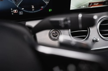 Mercedes Klasa E W213 All-terrain Facelifting 2.0 E220d 194KM 2021 Mercedes E E 220 d 4MATIC, Salon Polska, zdjęcie 19