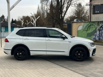 Volkswagen Tiguan II 2019 Volkswagen Tiguan R-line 7 Osobowy Benzyna 2.0 - 203KM Automat Servis, zdjęcie 12