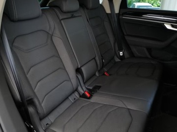 Volkswagen Touareg III SUV Facelifting 3.0 V6 TSI 340KM 2025 Elegance 3.0 V6 TFSI 4Motion 340KM, zdjęcie 13