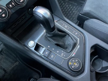 Volkswagen Tiguan Allspace SUV 2.0 TDI 190KM 2020 Volkswagen Tiguan Allspace 2.0 diesel 190 KM automat 4 Motion R - LINE, zdjęcie 17