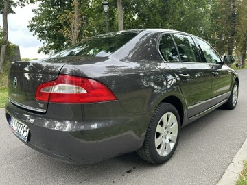 Skoda Superb II Sedan 1.8 TSI 160KM 2011 Škoda Superb Skoda Superb 1.8 TSI Elegance 160, zdjęcie 8