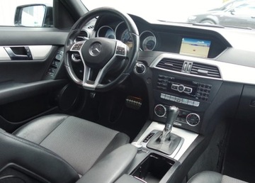 Mercedes Klasa C W204 Kombi T204 2.2 250 CDI BlueEFFICIENCY 204KM 2012 Mercedes-Benz Klasa C 250 (BlueTEC) d 4Matic T 7G-TRONIC AMG Line, zdjęcie 1