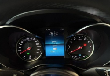 Mercedes GLC C253 SUV Plug-In 2.0 300e 320KM 2021 Mercedes-Benz GLC VAT 23 e Coupe PHEV 320KM automat 4matic 2021 r., Salon, zdjęcie 21
