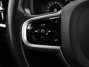 Volvo V90 II Kombi Plug In 2.0 T8 Twin Engine 391KM 2019 Volvo V90 Momentum PHEV T8 AWD automat skóra navi, zdjęcie 31