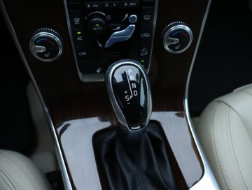 Volvo S60 II Cross Country 2.0 T5 245KM 2016 Volvo S60 T5, Salon Polska, Serwis ASO, 4X4, zdjęcie 15