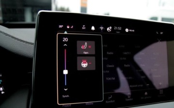 Jeep Compass II SUV Plug-In Facelifting 1.3 GSE T4 240KM 2024 Jeep Compass 1.3 T4 PHEV 4xe Summit SS Automat 4x4 Gwarancja od RiA, zdjęcie 13