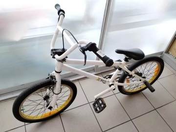 ROWER BMX BIAŁY
