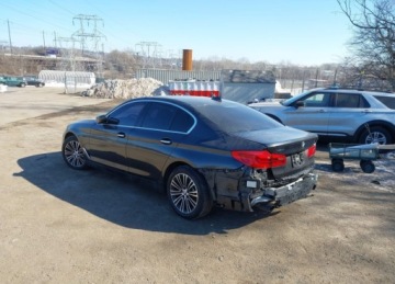 BMW Seria 5 G30-G31 Limuzyna 530i 252KM 2018 BMW Seria 5 2018r., 530i Xdrive, 2L, od ubezpieczalni 2.0 Benzyna 251KM, zdjęcie 2