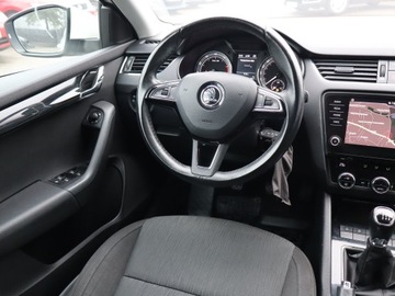 Skoda Octavia III Liftback Facelifting 1.4 TSI 150KM 2017 Skoda Octavia 1.4 TSI, Salon Polska, Navi, Klima, zdjęcie 6