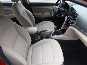 Hyundai Elantra VI Sedan 1.6 MPI 128KM 2016 Hyundai Elantra 1.6 CVVT, Salon Polska, zdjęcie 8