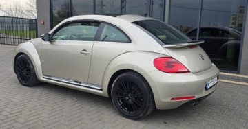Volkswagen Beetle Hatchback 3d 1.4 TSI BlueMotion Technology 150KM 2015 Volkswagen Beetle 2015 R.1.4 benzyna 150 KM Nowy model BEETL led 1.4 150KM, zdjęcie 2