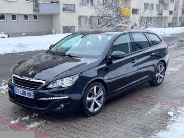 Peugeot 308 II SW 1.2 PureTech 130KM 2015 Peugeot 308 1.2 130 e-THP Start &amp; Stop Active 2015r, zdjęcie 6
