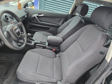 Audi A3 8P Hatchback 3d 1.9 TDI 105KM 2006 Audi A3 3-drzwiowe 1.9 TDI Ambiente nowe sprzęgło + koło dwumasowe, zdjęcie 7