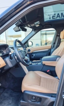 Land Rover Discovery V Terenowy Facelifting 3.0D I6 249KM 2023 Land Rover Discovery Discovery MY23.5 3.0D I6 249 PS AWD Auto R-Dynamic SE, zdjęcie 1