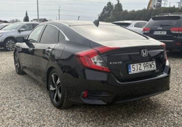 Honda Civic X Sedan 4d 1.5 VTEC Turbo 182KM 2017 Honda Civic Polski salon, I wlasciciel 1.5 Benzyna 182KM, zdjęcie 3