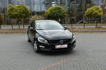 Volvo V60 I Kombi Facelifting 2.0 D2 DRIVE-E 120KM 2015 Volvo V60 2.0d 120KM Manual 2015r. LED NAVi TEMPOM, zdjęcie 16