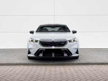 BMW Seria 5 G90-91 M Sedan 4.4 V8 727KM 2026 BMW Seria 5 M5 Sedan 4.4 (727KM) 2026, zdjęcie 4