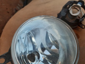 HALOGEN PRZEDNI PRAWY TOYOTA YARIS III AURIS II