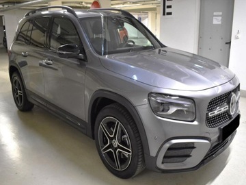 Mercedes GLB SUV 1.3 200 163KM 2025 Mercedes-Benz GLB 200 mHEV AMG Line 7G-DCT 1.3 163KM, zdjęcie 1