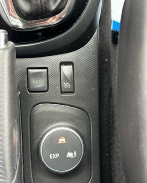 Renault Captur I Crossover 1.2 TCe EDC 120KM 2015 Renault Captur Bogata wersja wyposazenia Helly Hansen 1.2 Benzyna 120KM, zdjęcie 14