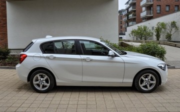 BMW Seria 1 F20-F21 Hatchback 5d 116i 136KM 2014 BMW Seria 1 2014 r. 106 tys. km 1.6 Benzyna 136KM, zdjęcie 4