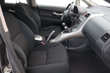 Toyota Auris I Hatchback 1.6 i 16V VVT-i 124KM 2006 Toyota Auris 1.6 Dual VVT-i, Klima, Klimatronic, zdjęcie 8