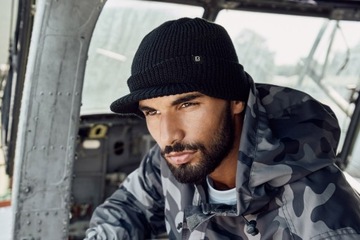 ЗИМНЯЯ ШАПКА С ТЕПЛОЙ КЕПКОЙ BRANDIT, ЧЕРНАЯ