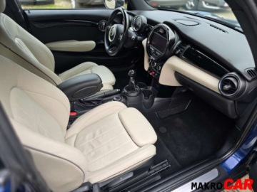 Mini Mini F56 Hatchback 5d 1.5 D 116KM 2016 MINI Cooper Jasne wnetrze Swiatla LED Nawigacja Nowe opony 1.5, zdjęcie 6