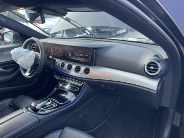 Mercedes Klasa E W213 Kombi 3.0 350d 258KM 2018 Mercedes E 350 AMG Line Skóra Kamery360 Pamięć, zdjęcie 7