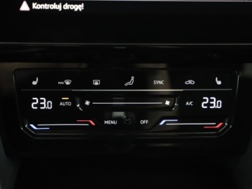Volkswagen Arteon Fastback Facelifting 2.0 TDI SCR 150KM 2023 Volkswagen Arteon Shooting Brake R-Line | Harman |, zdjęcie 19