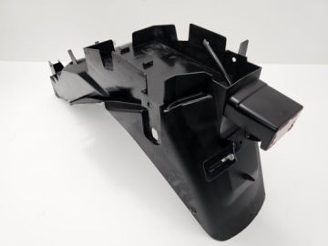 Suzuki Bandit GSF 600 95-99 крепление наливной пластины крыла