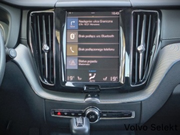 Volvo XC60 II Crossover T5 250KM 2019 Volvo XC 60 T5 AWD 250KM BLIS Keyless Kamera Skóry, zdjęcie 16