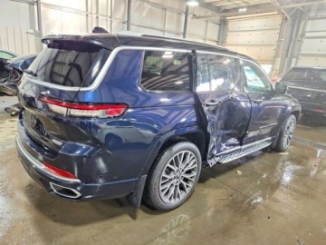 Jeep Grand Cherokee V 2023 Jeep Grand Cherokee L Summit 2023 5.7 Benzyna 357KM, zdjęcie 3