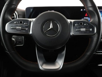 Mercedes CLA C118/X118 Shooting Brake Plug-In 1.3 250e 218KM 2020 Mercedes CLA 250 FV23% PHEV full LED, zdjęcie 21