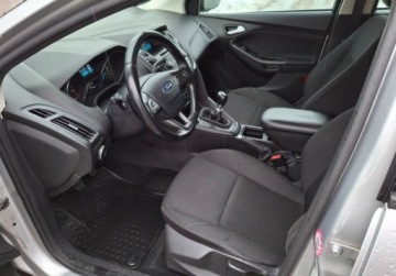 Ford Focus III Kombi Facelifting 1.5 TDCi 120KM 2018 Ford Focus SW 1,5 TDCi 120km, Salon Polska, FV 23 1.5 Diesel 120KM, zdjęcie 9