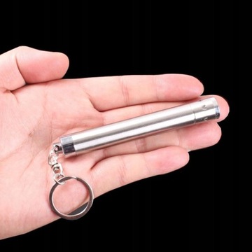 Легкий, универсальный, длинный перезаряжаемый фонарик.