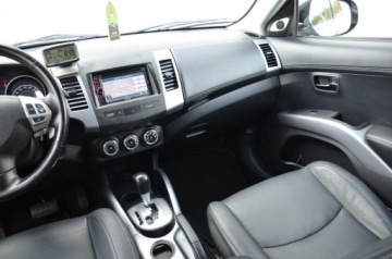 Mitsubishi Outlander II 2013 2.0i 150KM SERWIS NAVI KAMERA SKÓRA XENON EL.FOTELE GRZ.FOTELE, zdjęcie 26