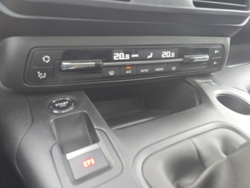 Peugeot Rifter Standard 1.5 BlueHDI 130KM 2018 Peugeot Rifter 1,5 BlueHDI 130KM, SalonPL, Iwł, Pa, zdjęcie 19