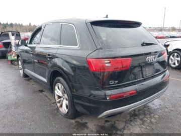 Audi Q7 II 2019 Audi Q7 55 Premium55 Se Premium, 2019r., 4x4, 3.0L 3.0 Benzyna 329KM, zdjęcie 2