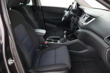 Hyundai Tucson III SUV 1.6 GDI 132KM 2016 Hyundai Tucson 1.6 GDI, Salon Polska, Serwis ASO, zdjęcie 8