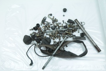 DUCATI 900 SS SUPERSPORT 98-02 ŚRUBY ŚRUBKI