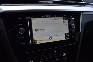 Volkswagen Arteon Fastback Facelifting 2.0 TSI 190KM 2022 Volkswagen Arteon R-Line 190 KM TSI DSGDCCLEDAmbientePakietZimowy VAT 23, zdjęcie 16