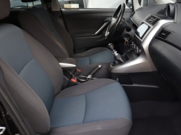 Toyota Verso Minivan Facelifting 1.6 Valvematic 132KM 2014 Toyota Verso 1.6 Valvematic, Salon Polska, zdjęcie 8