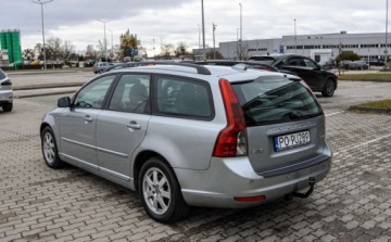 Volvo V50 2.0 TD 136KM 2008 Volvo V50 2,0D Automat Skory Bezwypadkowy 2.0 Diesel 136KM, zdjęcie 2