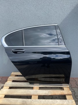 BMW 7 G11 DVEŘE PRAVÉ ZADNÍ KOMPLETNÍ